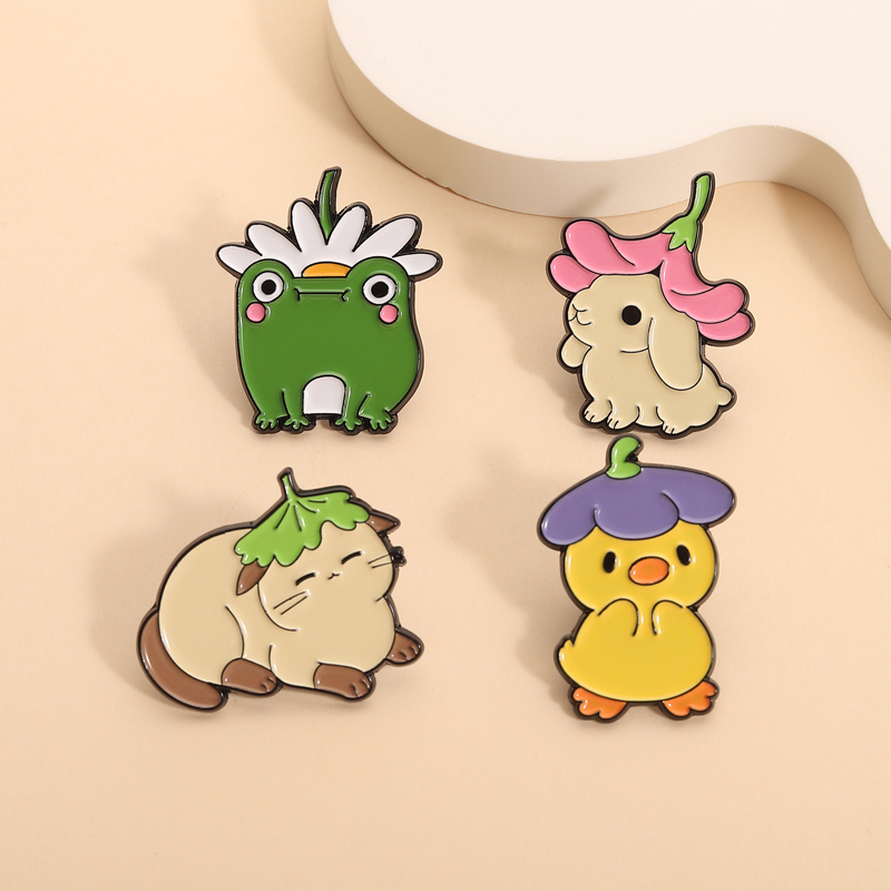 Pin Enamel Topi Daun Bunga, Br - Flower Frog Pin ulasan dan harga